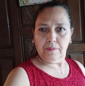 Meet your Posher, Adelaida